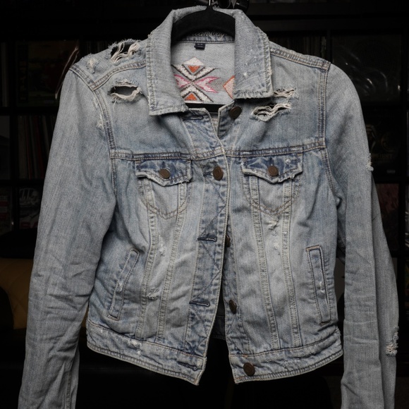 American Eagle Embroidered Jean Jacket - Picture 1 of 2